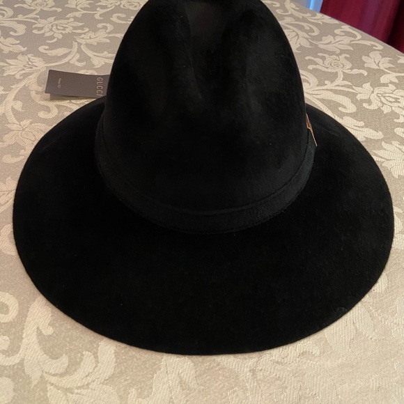 COPY - Gucci Rabbit Fur Hat - Picture 4 of 7